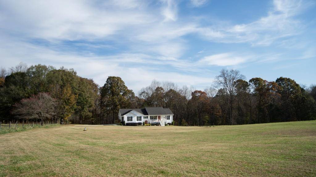 Gillsville, GA 30543,4409 Holly Springs RD