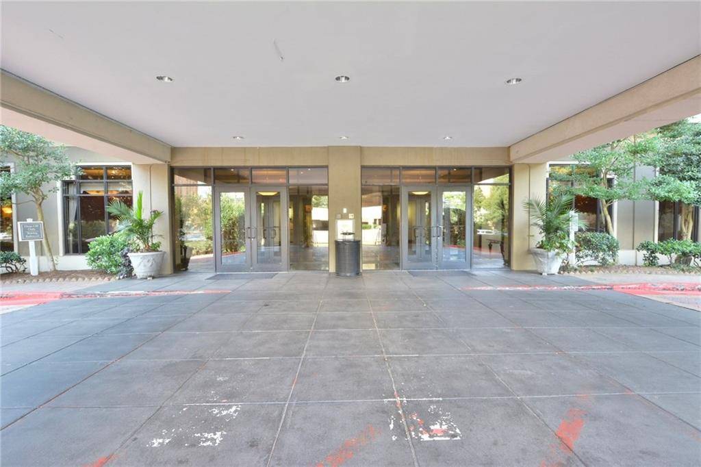 Atlanta, GA 30328,795 Hammond DR #707