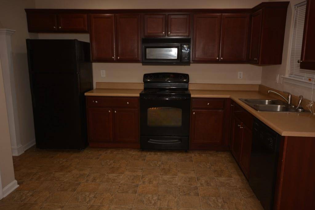 Jonesboro, GA 30238,593 Sycamore DR