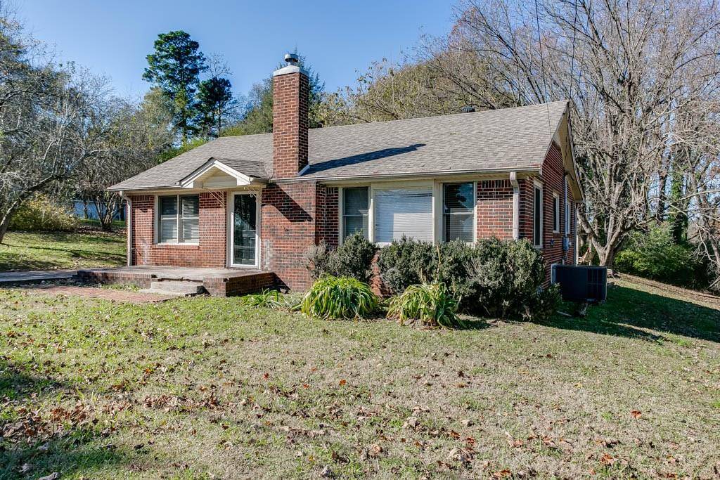 Flowery Branch, GA 30542,5248 Gainesville ST