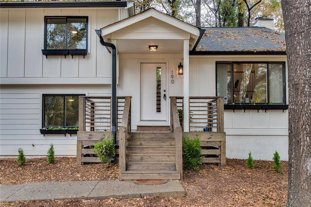 Roswell, GA 30075,190 Moonshadow CT