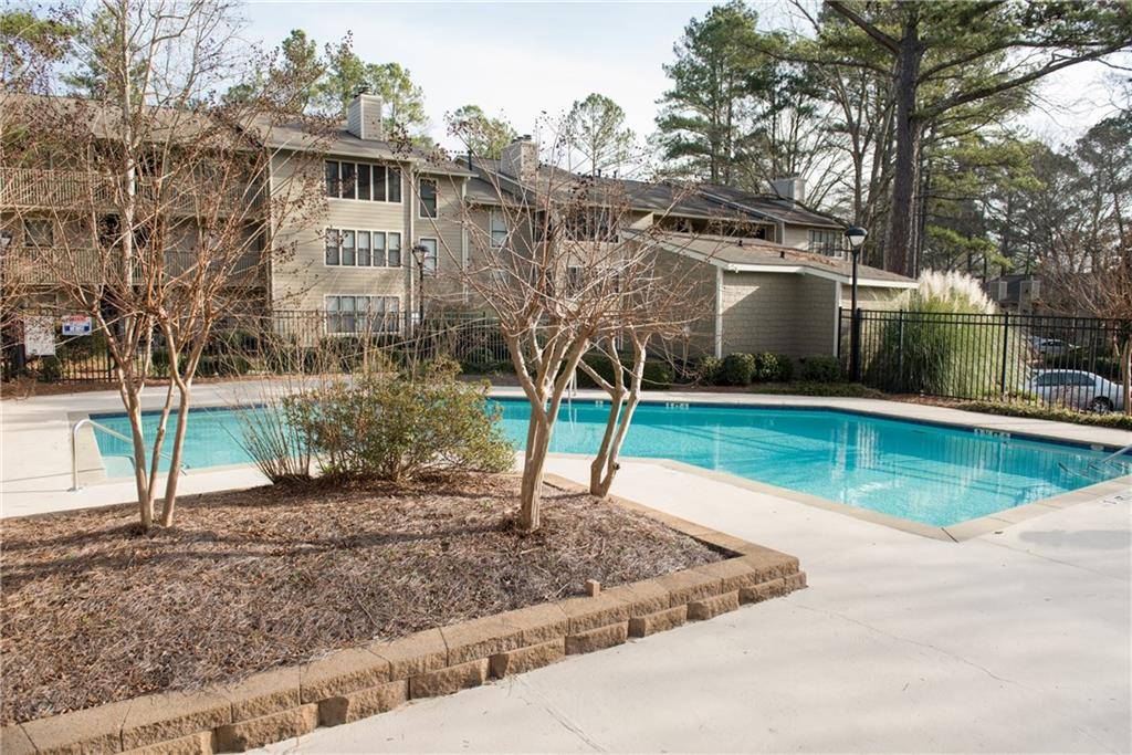 Roswell, GA 30075,411 River Mill CIR #411