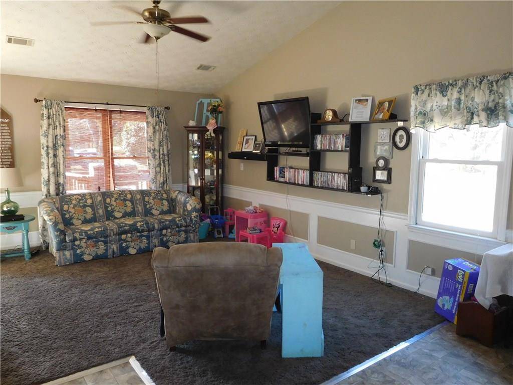 Rydal, GA 30171,28 Jennifer LN