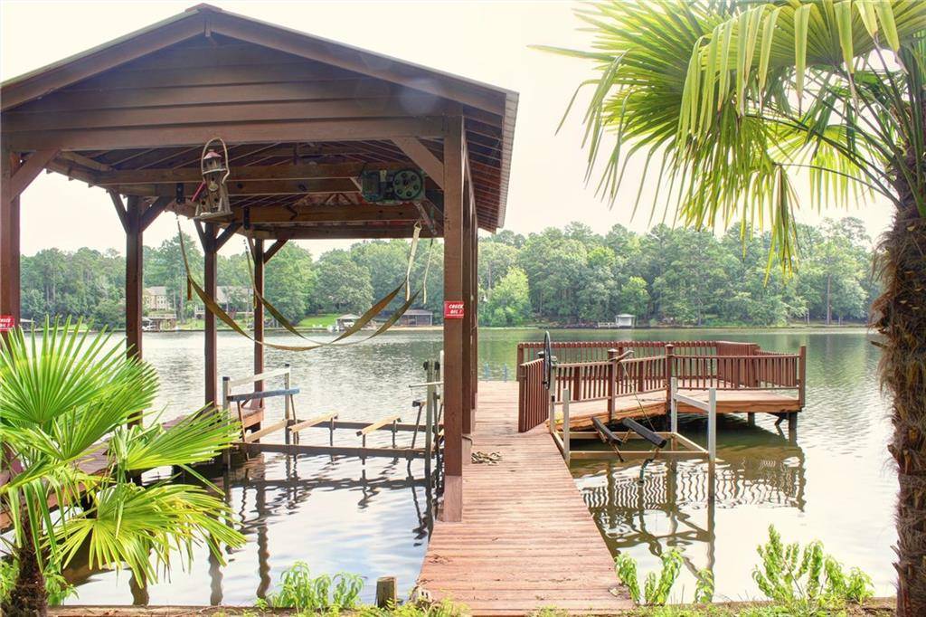 Eatonton, GA 31024,116 Crooked Creek Bay RD