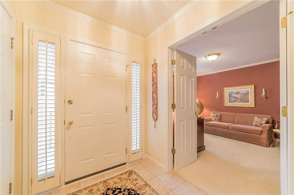 Peachtree Corners, GA 30092,6222 Meadow Run CT