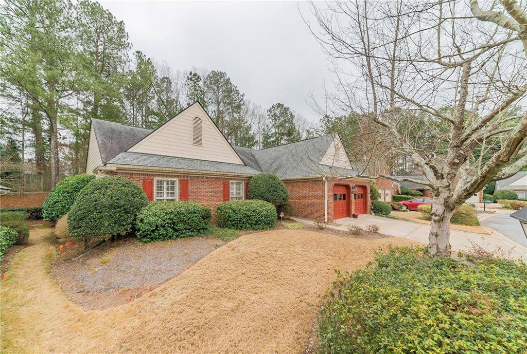 Peachtree Corners, GA 30092,6222 Meadow Run CT