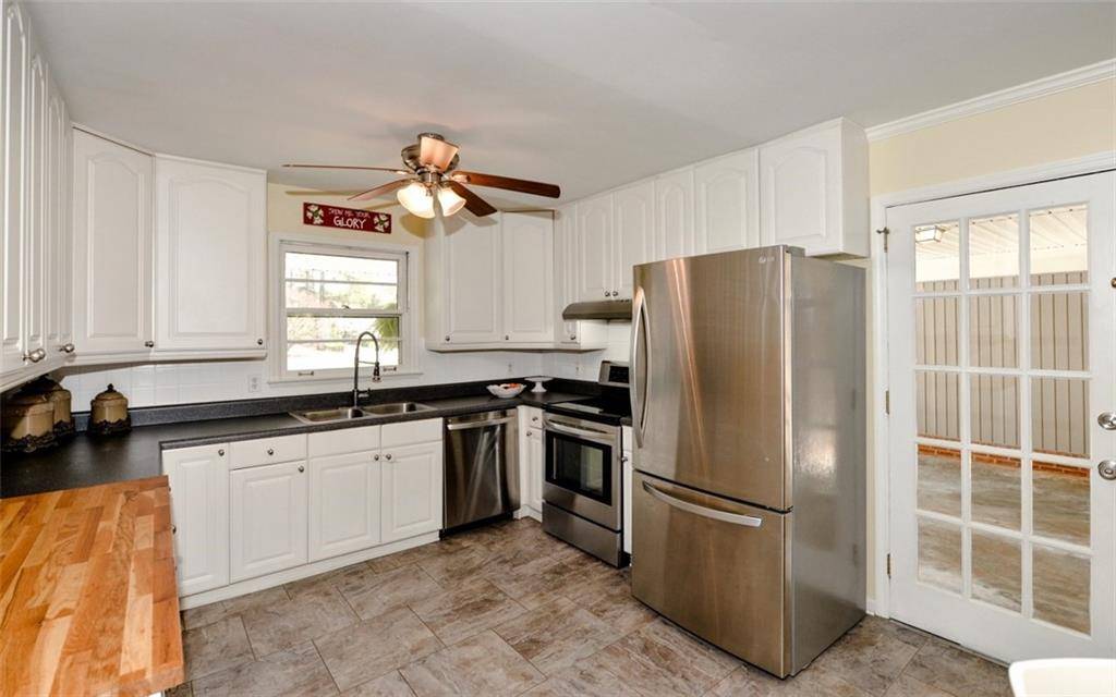 Sandy Springs, GA 30328,650 Carriage DR