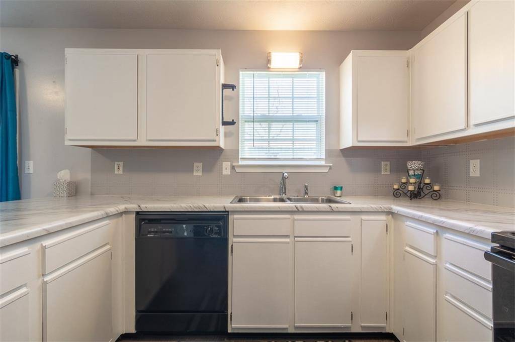 Lula, GA 30554,6558 3rd ST