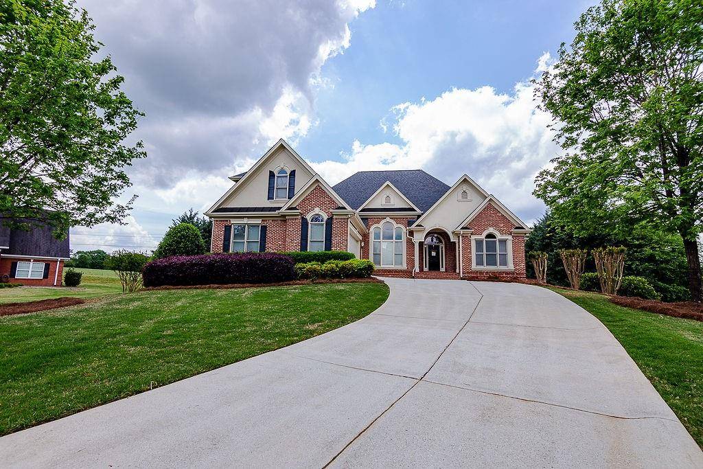 Loganville, GA 30052,907 HANNAH CT