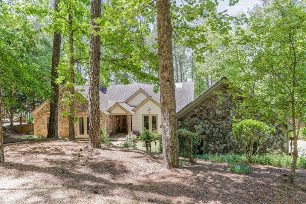 Sandy Springs, GA 30350,9365 Huntcliff TRCE