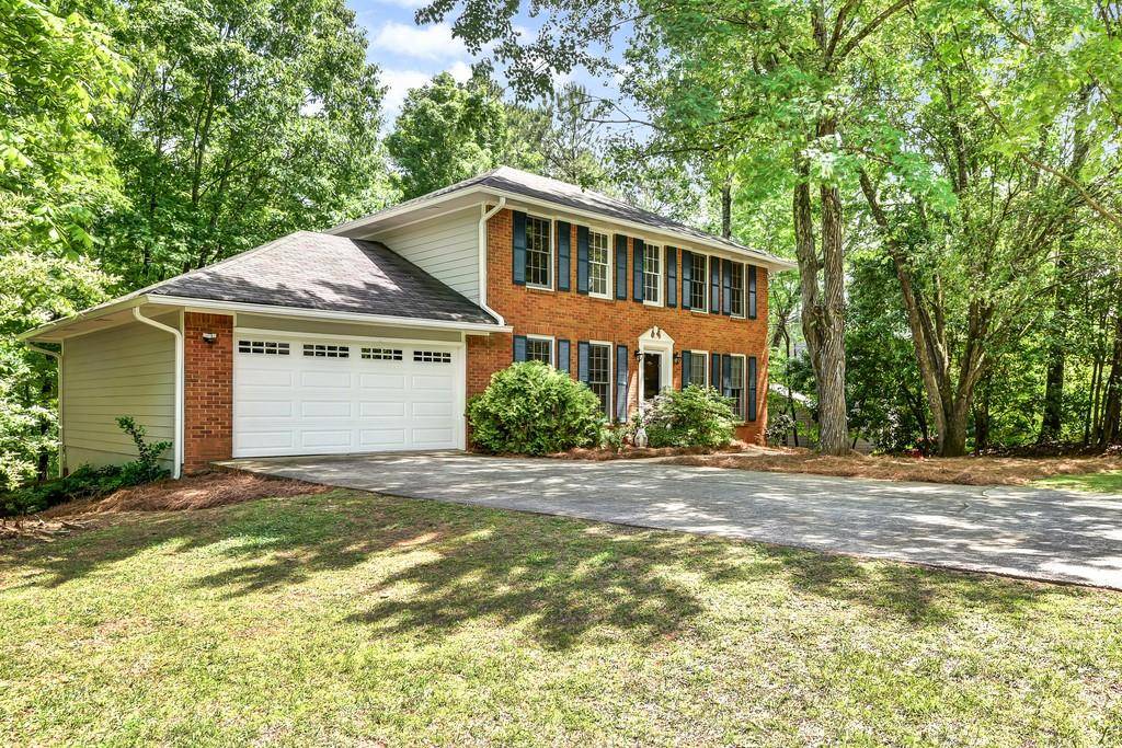 Roswell, GA 30076,9855 Lake Forest WAY