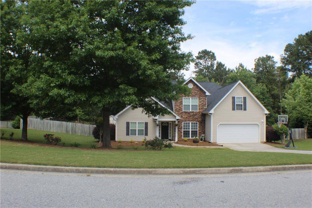 Loganville, GA 30052,824 WINDING GROVE LN