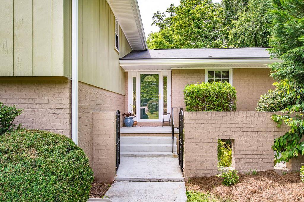 Dunwoody, GA 30360,4846 Coldstream DR