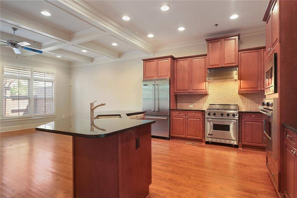 Sandy Springs, GA 30342,691 Lockton PL