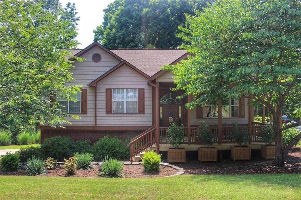 Buford, GA 30519,5368 Fawn Ivey LN