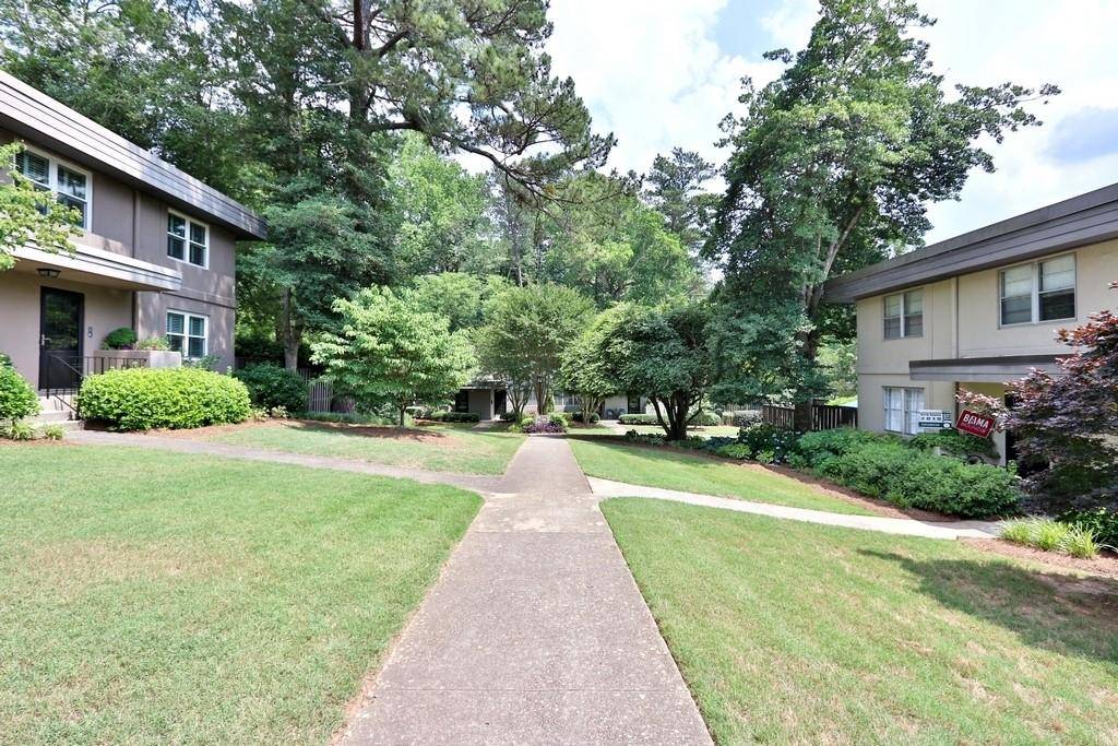 Atlanta, GA 30342,315 LAKEMOORE DR NE #a