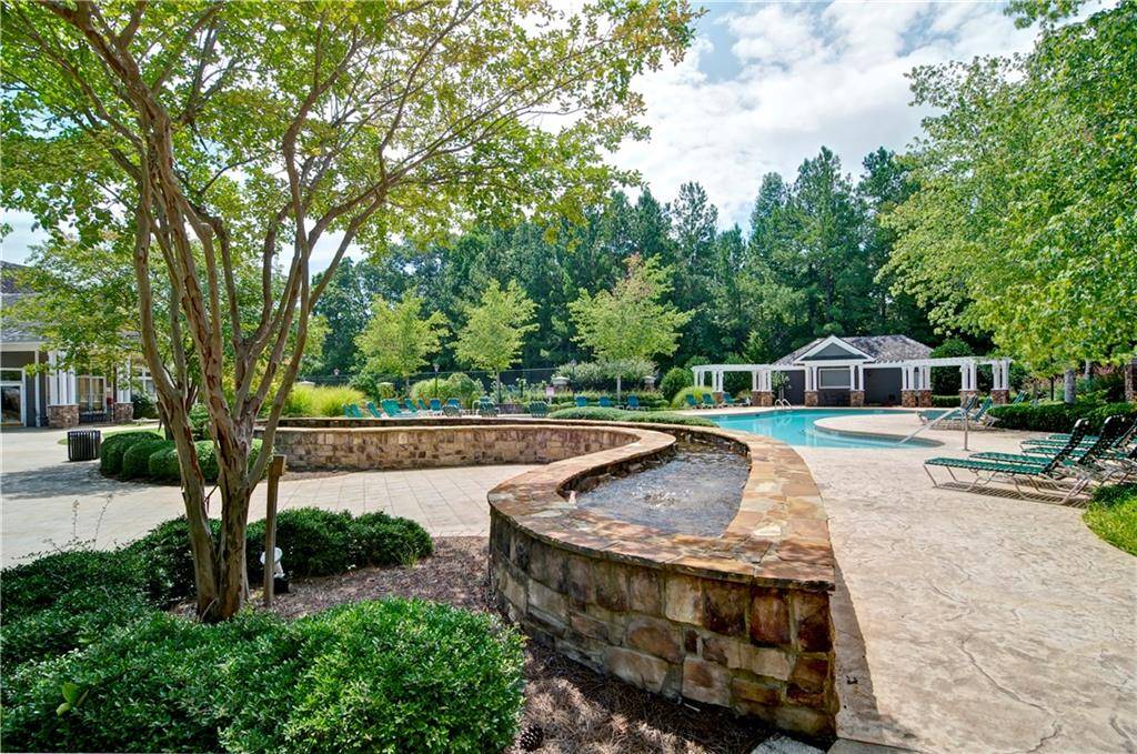 Alpharetta, GA 30004,936 Sandringham DR