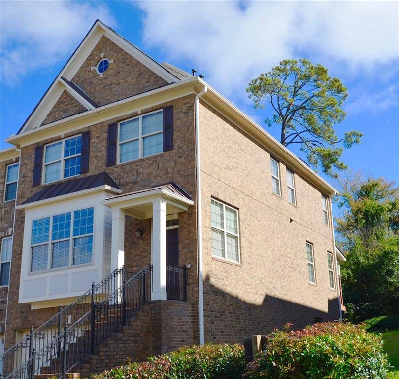 Roswell, GA 30075,3002 Manchester CIR