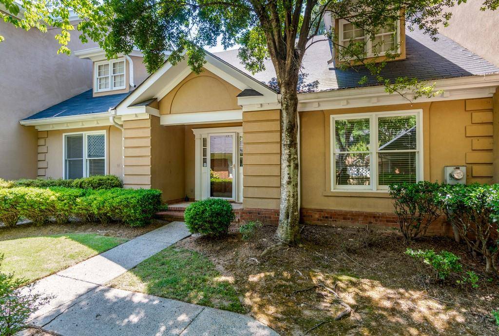 Marietta, GA 30068,725 OLDE TOWNE LN