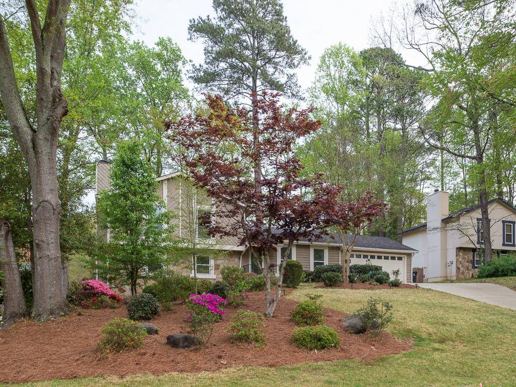 Roswell, GA 30075,160 Moonshadow CT