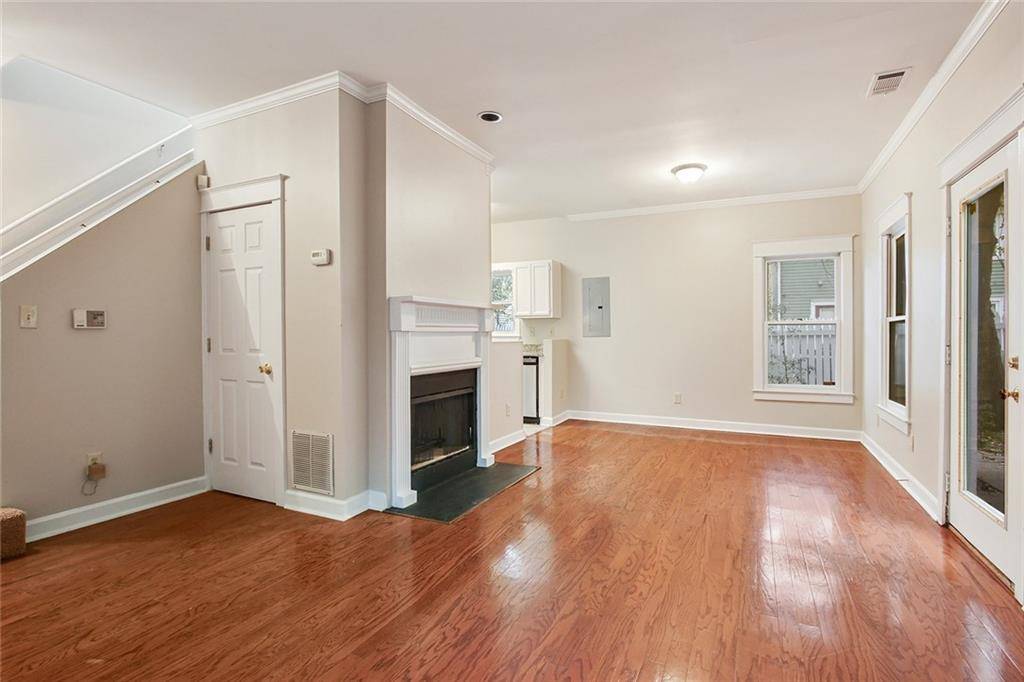 Atlanta, GA 30312,338 Glenwood AVE SE