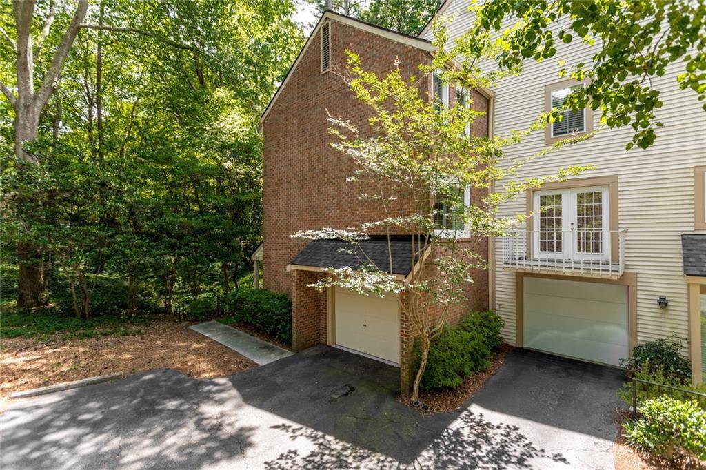 Dunwoody, GA 30338,2111 Cobble LN