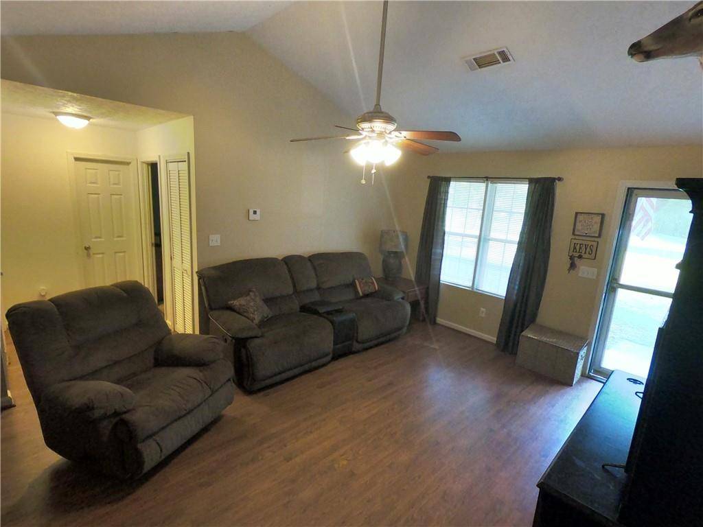 Senoia, GA 30276,51 Old Hwy 85