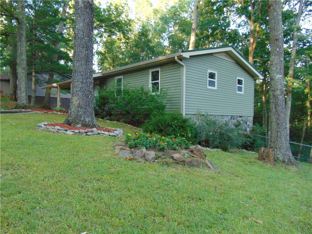 Blue Ridge, GA 30513,685 Davis RD