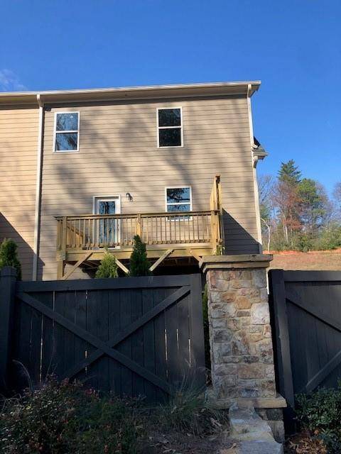 Atlanta, GA 30339,2452 Coosa VLY #32