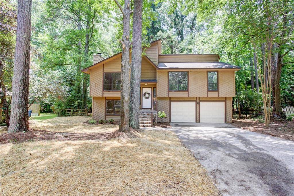 Johns Creek, GA 30022,235 Meadowland TRCE