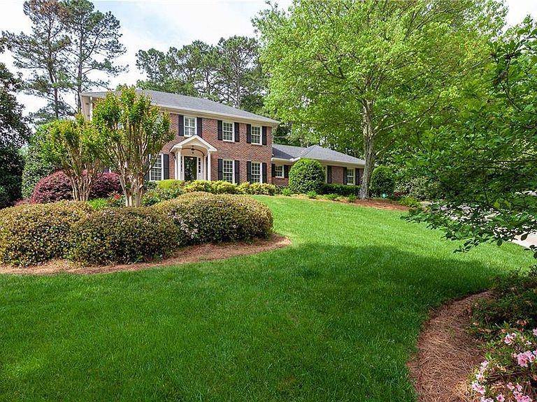 Dunwoody, GA 30338,1319 Wyntercreek LN