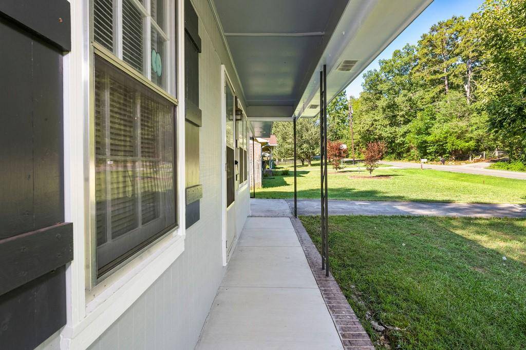 Silver Creek, GA 30173,772 Compton RD SE