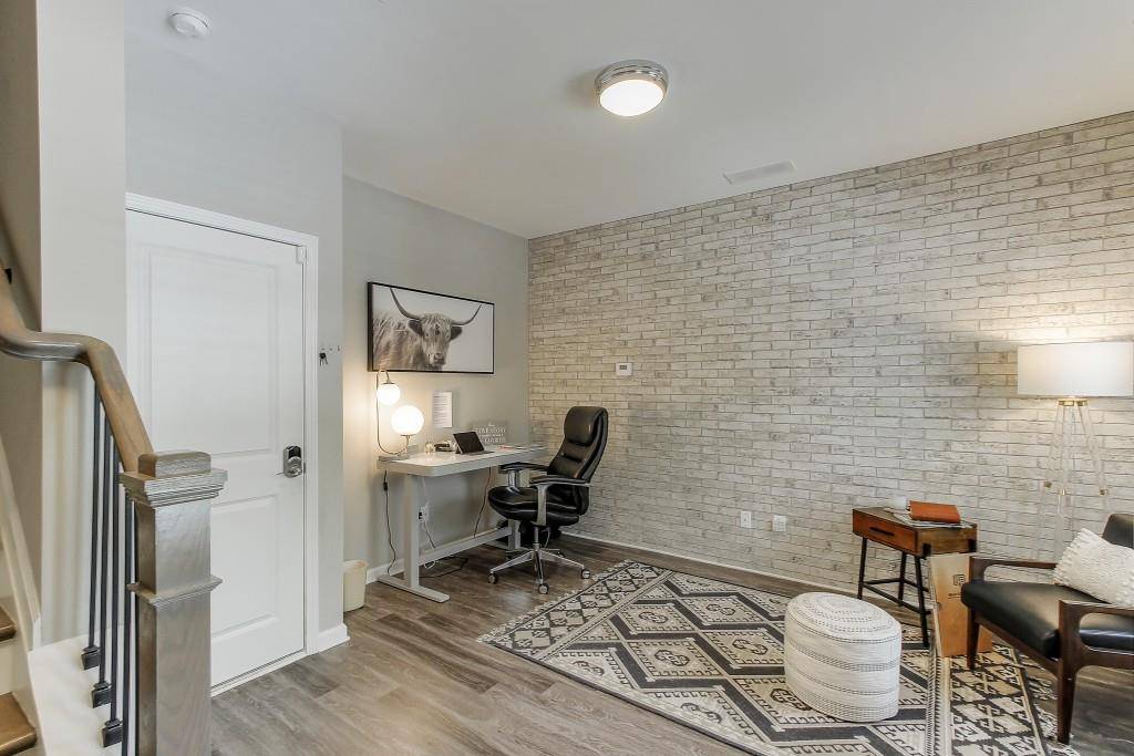 Atlanta, GA 30324,613 Broadview PL NE