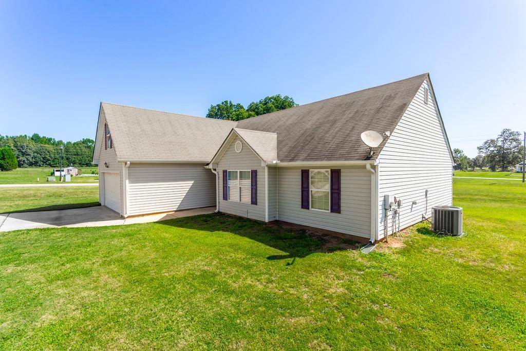 Statham, GA 30666,100 Corey CT