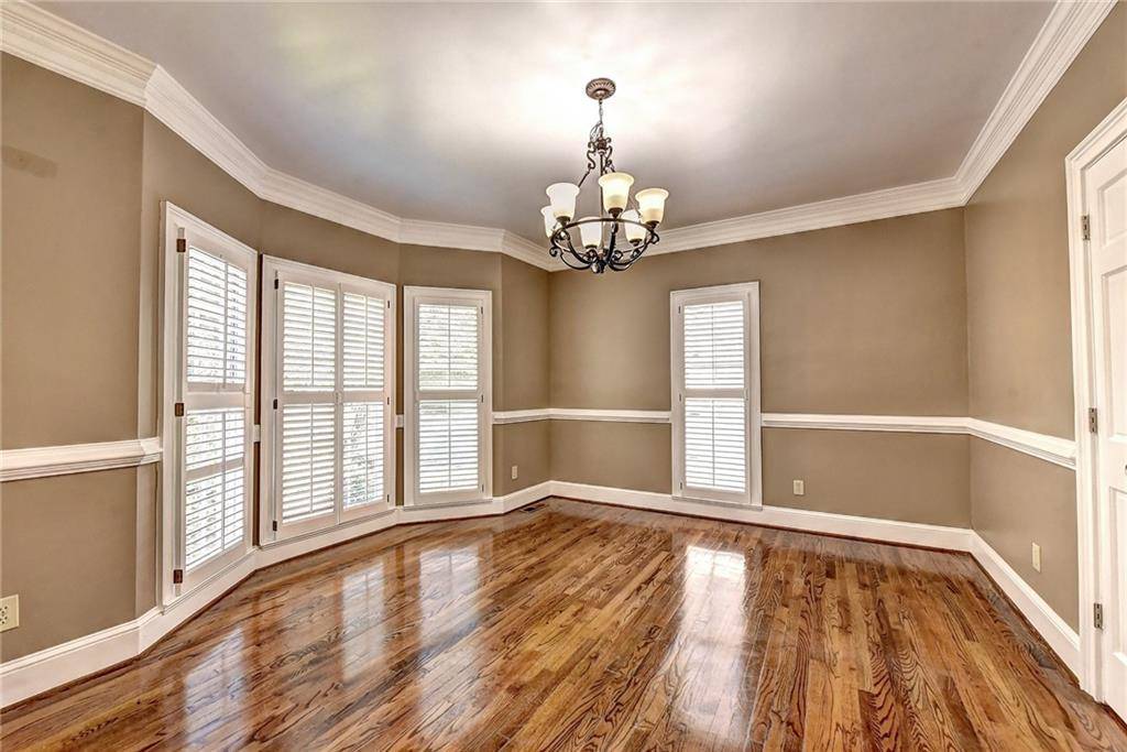 Alpharetta, GA 30022,9415 Clublands DR S