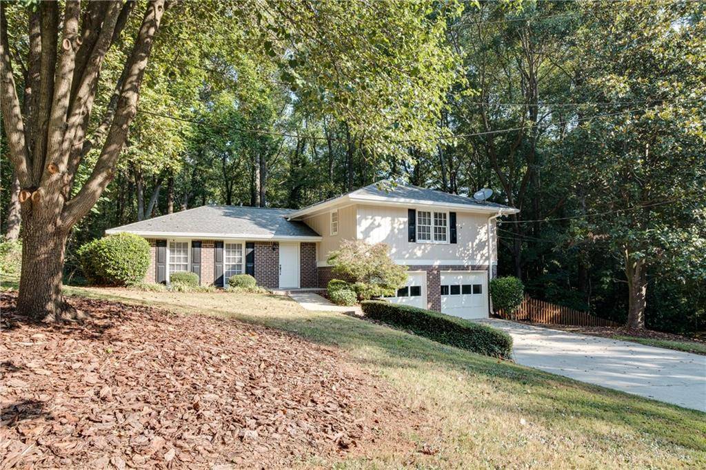 Roswell, GA 30076,1585 Bainbridge LN