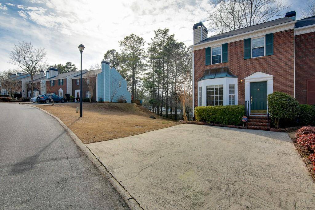 Marietta, GA 30062,735 Anderson WALK #735