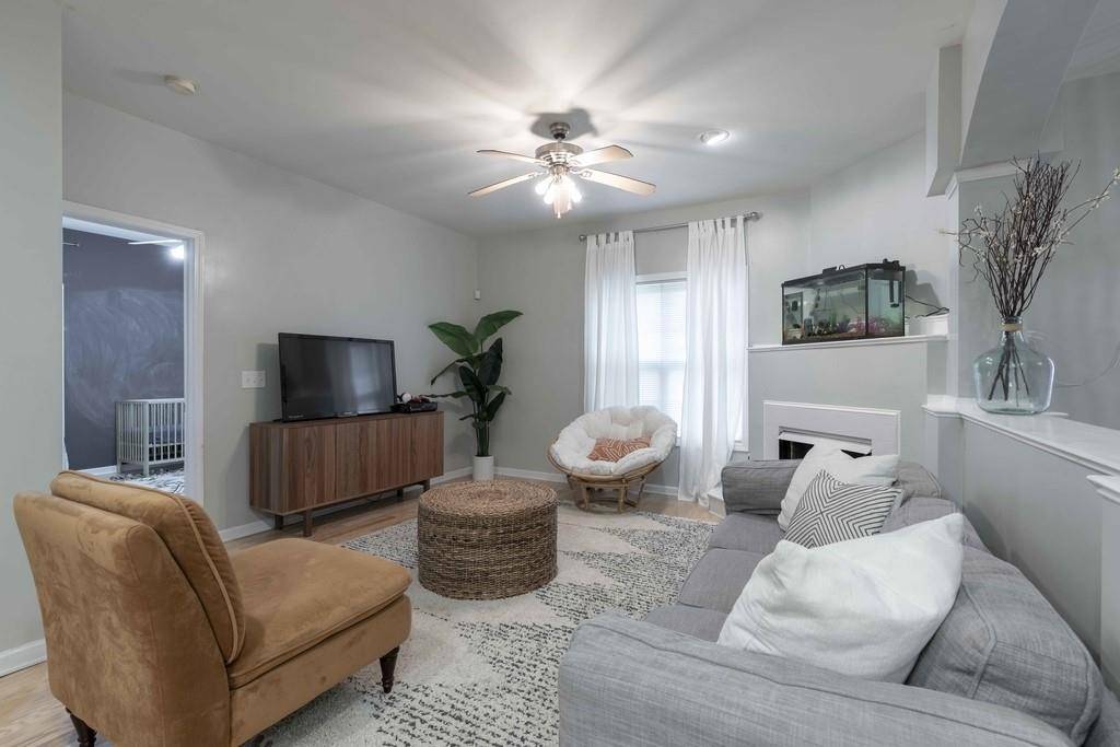 Stone Mountain, GA 30083,1399 Orchard Park DR