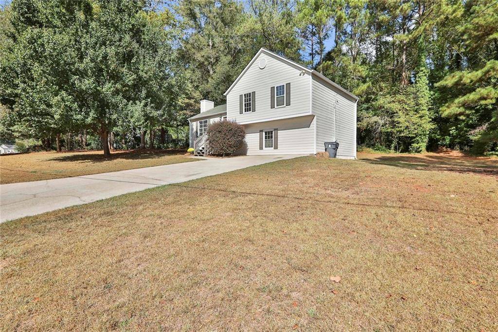 Douglasville, GA 30135,3994 Daylily WAY