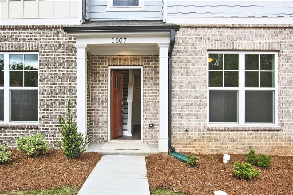 Decatur, GA 30032,1607 Falcon Crest WAY #53