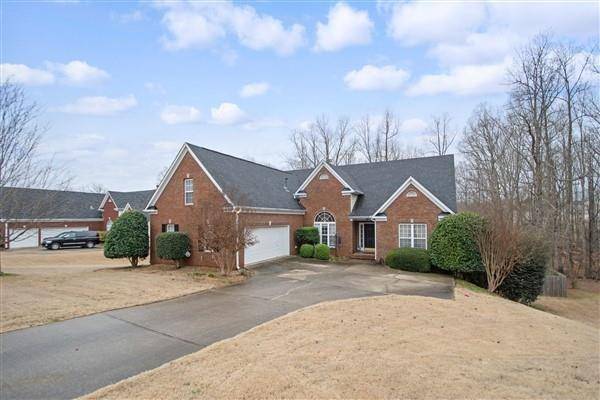 Flowery Branch, GA 30542,6218 Saddlehorse DR