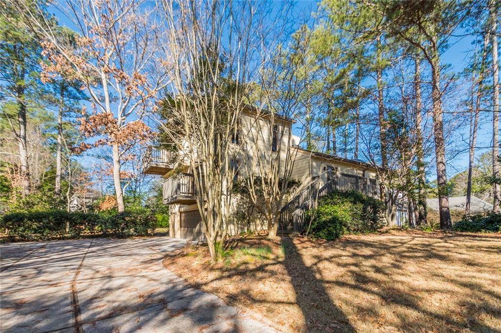 Peachtree Corners, GA 30092,3932 Spalding HOLW