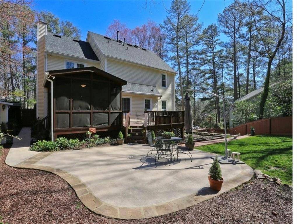 Roswell, GA 30076,9735 Hillside DR