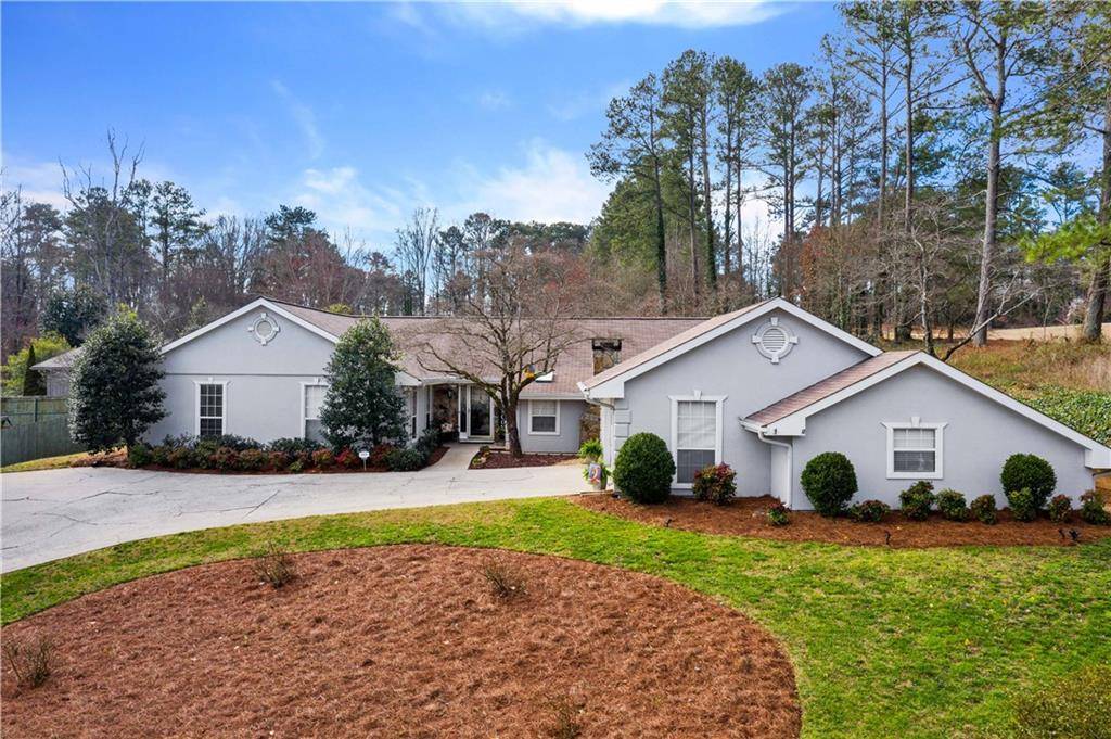 Marietta, GA 30068,880 Hillwood DR