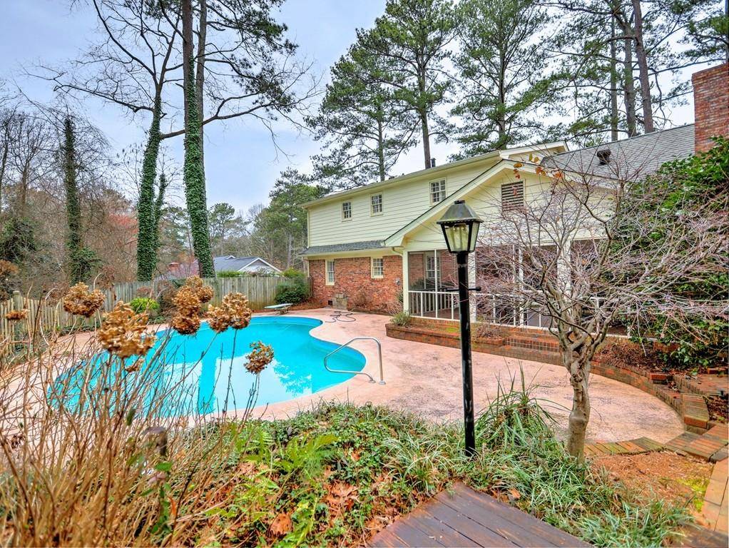 Sandy Springs, GA 30328,740 Old Post RD