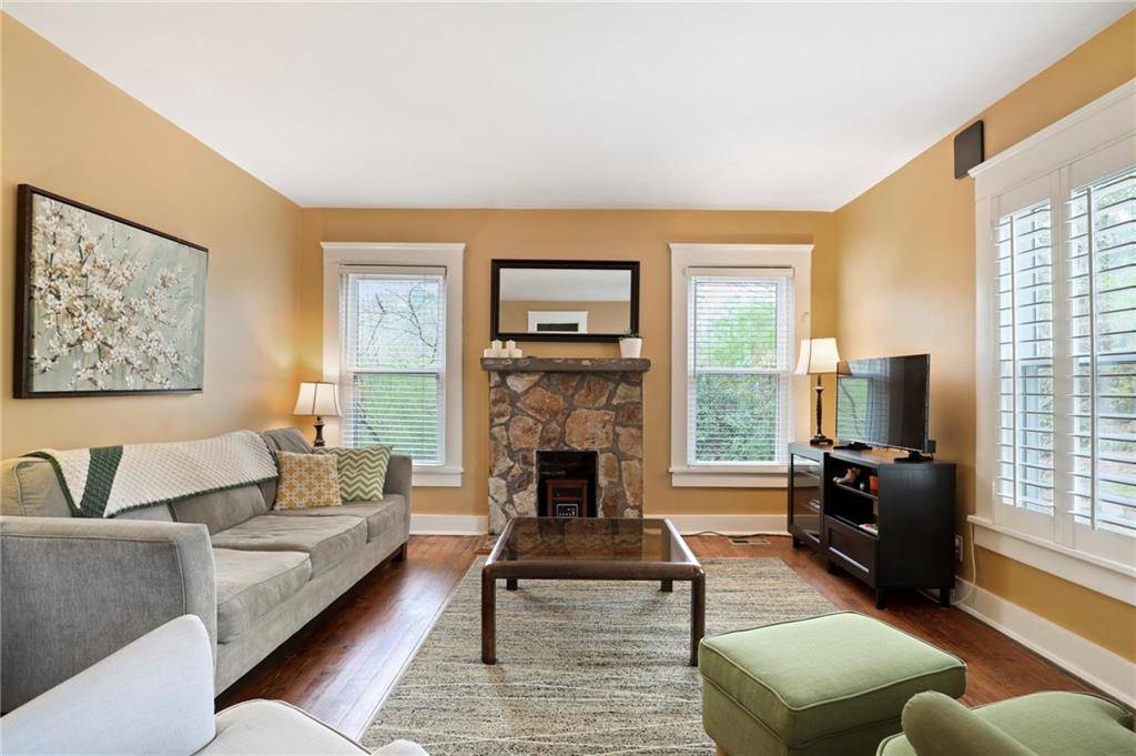 Roswell, GA 30075,26 Pine ST