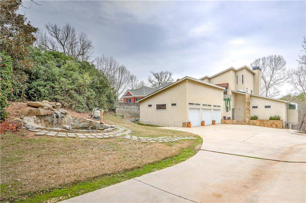 Flowery Branch, GA 30542,6212 Costa Lake PT