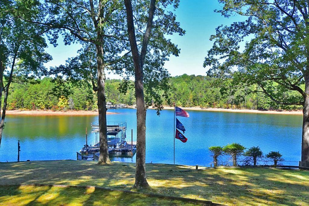 Dawsonville, GA 30534,692 Chestatee CIR