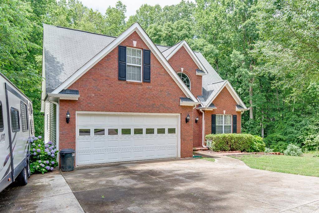 Buford, GA 30518,5863 Bay View DR