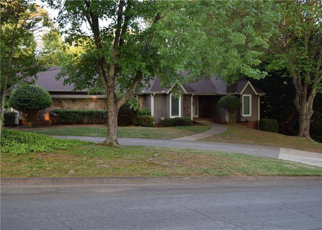 Roswell, GA 30075,12475 Silver Fox CT